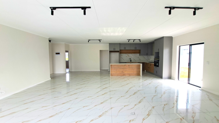 3 Bedroom Property for Sale in Sandown Western Cape